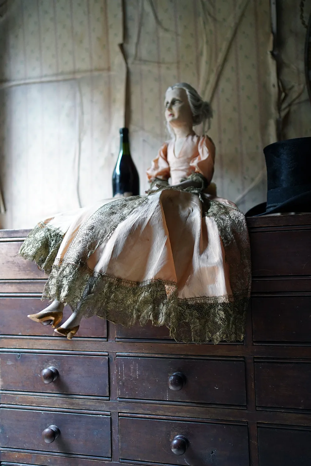 A Good Large Early 20thc French Boudoir Doll c.1920-25