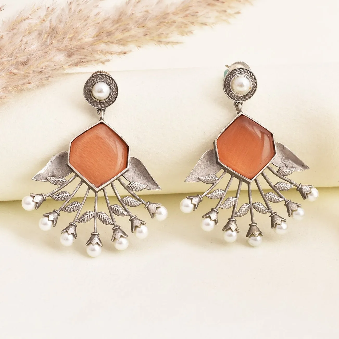 Abhitha Dangler Earring