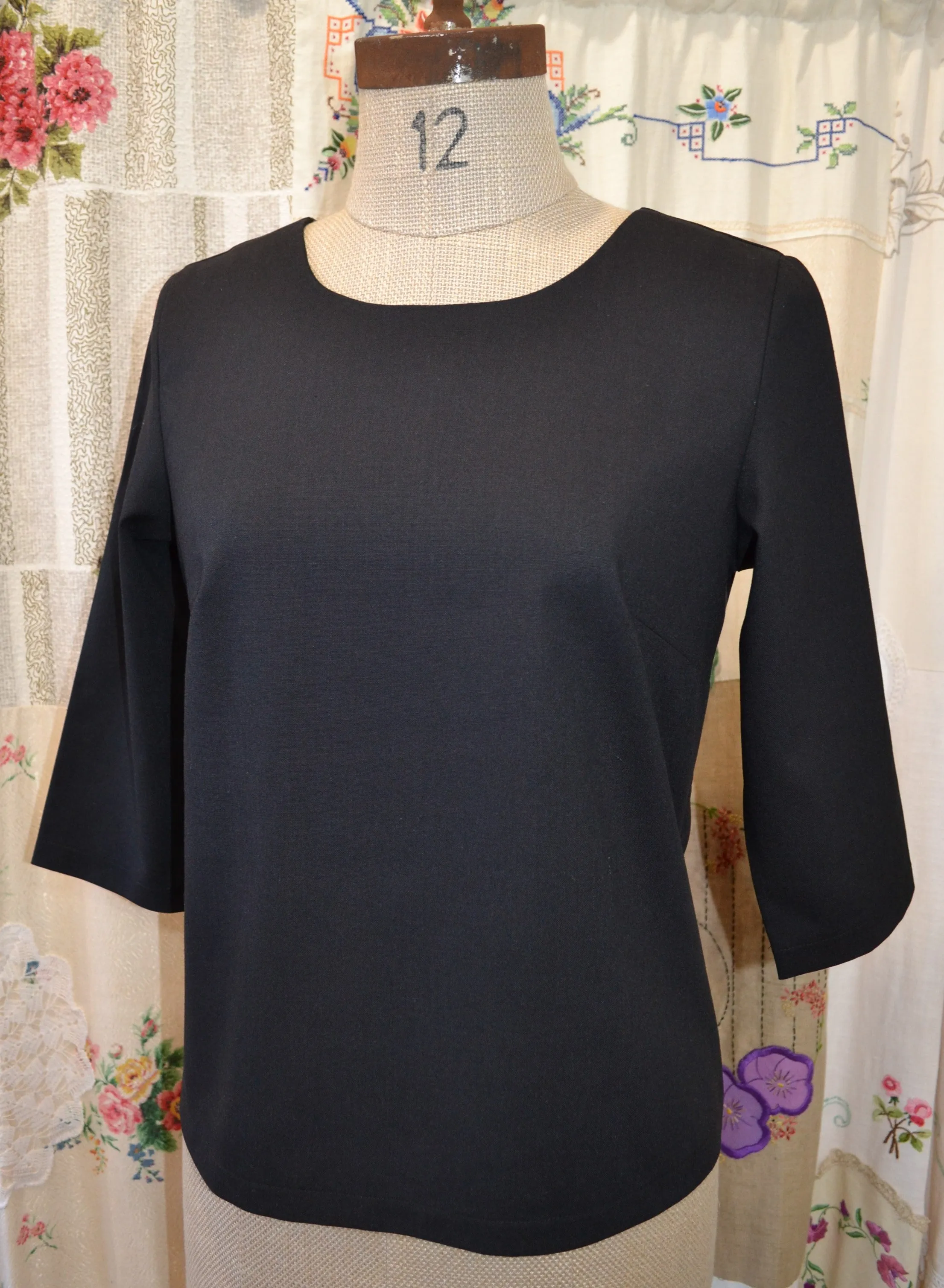 Berserk Black Linen blend  Keyhole Top