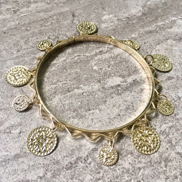 BOHO INSPIRED GOLD PEARL GREEN FLORAL MIXED BANGLE SET