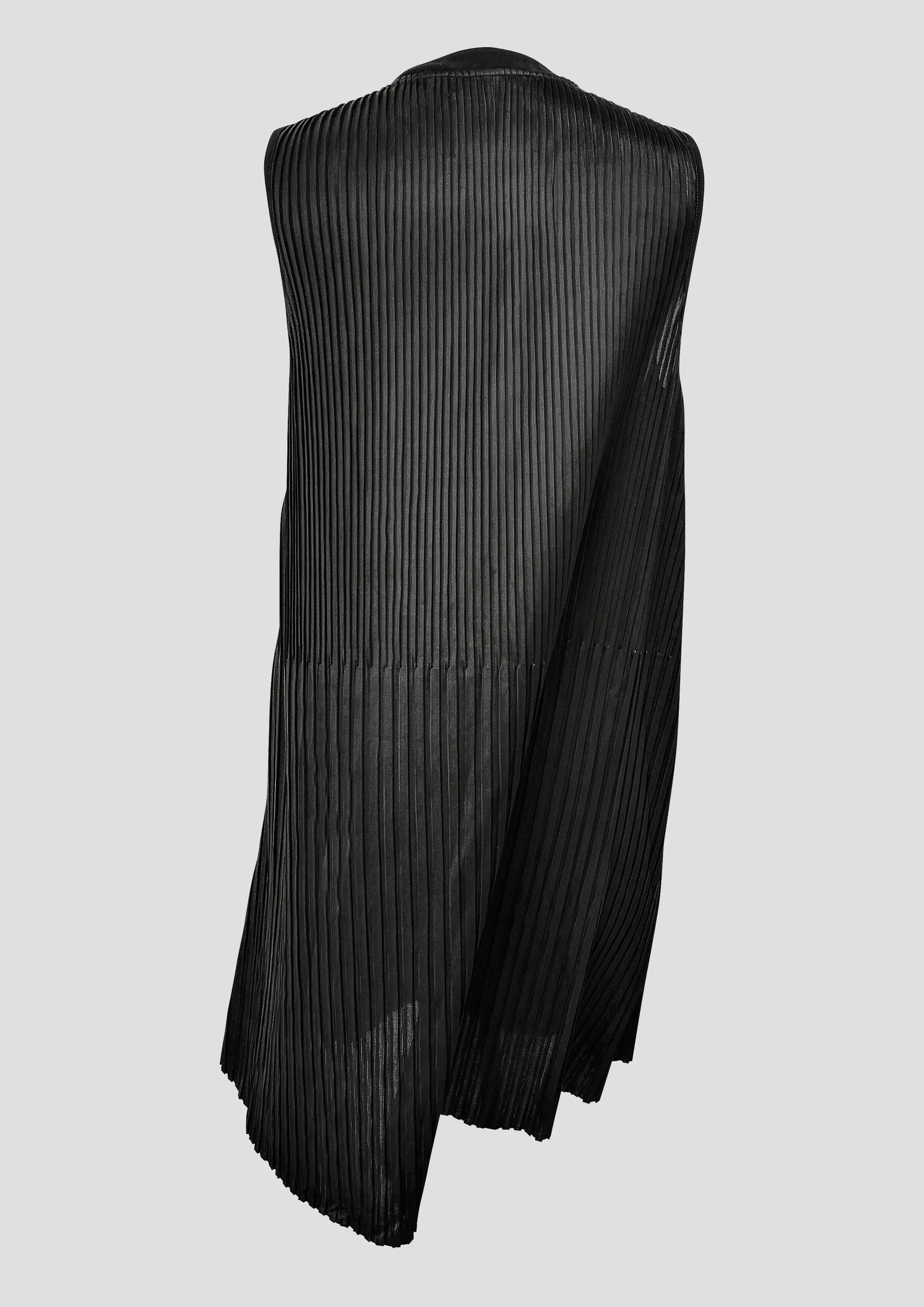 DRESS V-COLLAR SLEEVELESS - black pleated