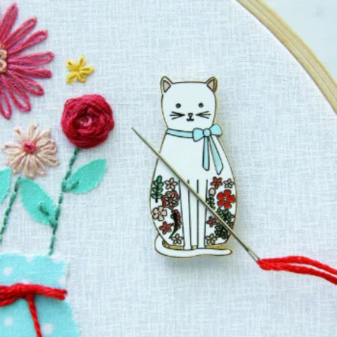 Enamel Needle Minders