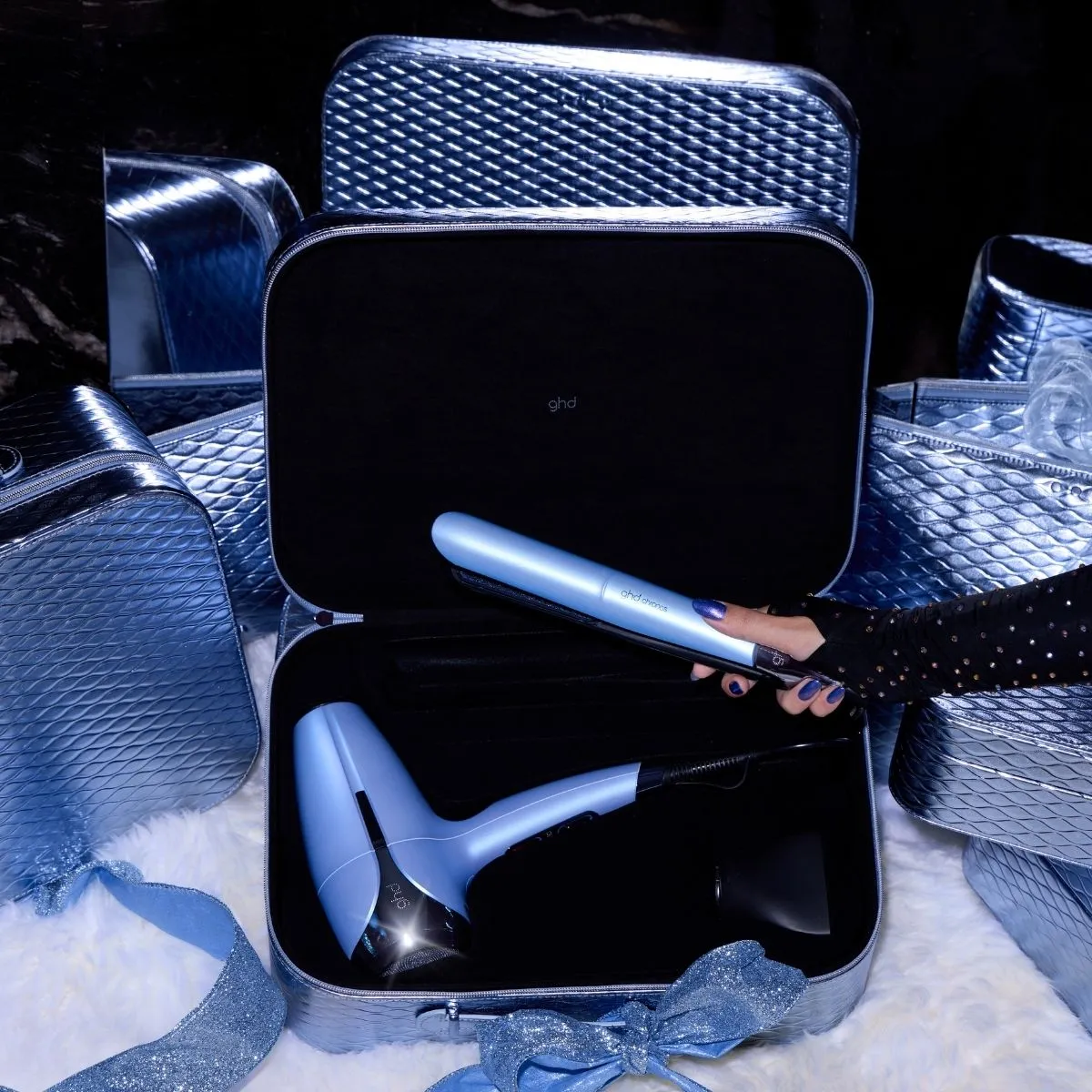 Ghd Deluxe Gift Set Chronos Hair Straightener & Helios Hair Dryer in Icy Blue