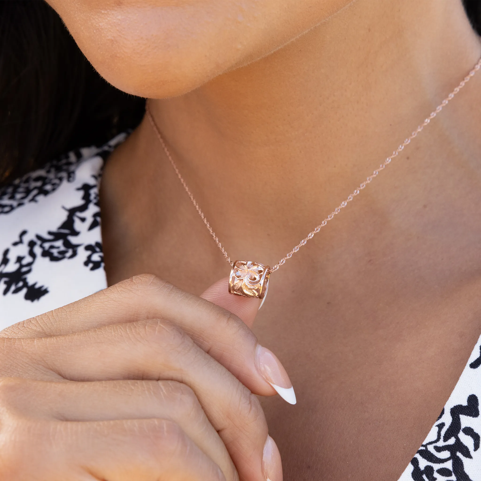 Hawaiian Heirloom Plumeria  Barrel Pendant in Rose Gold - 9mm