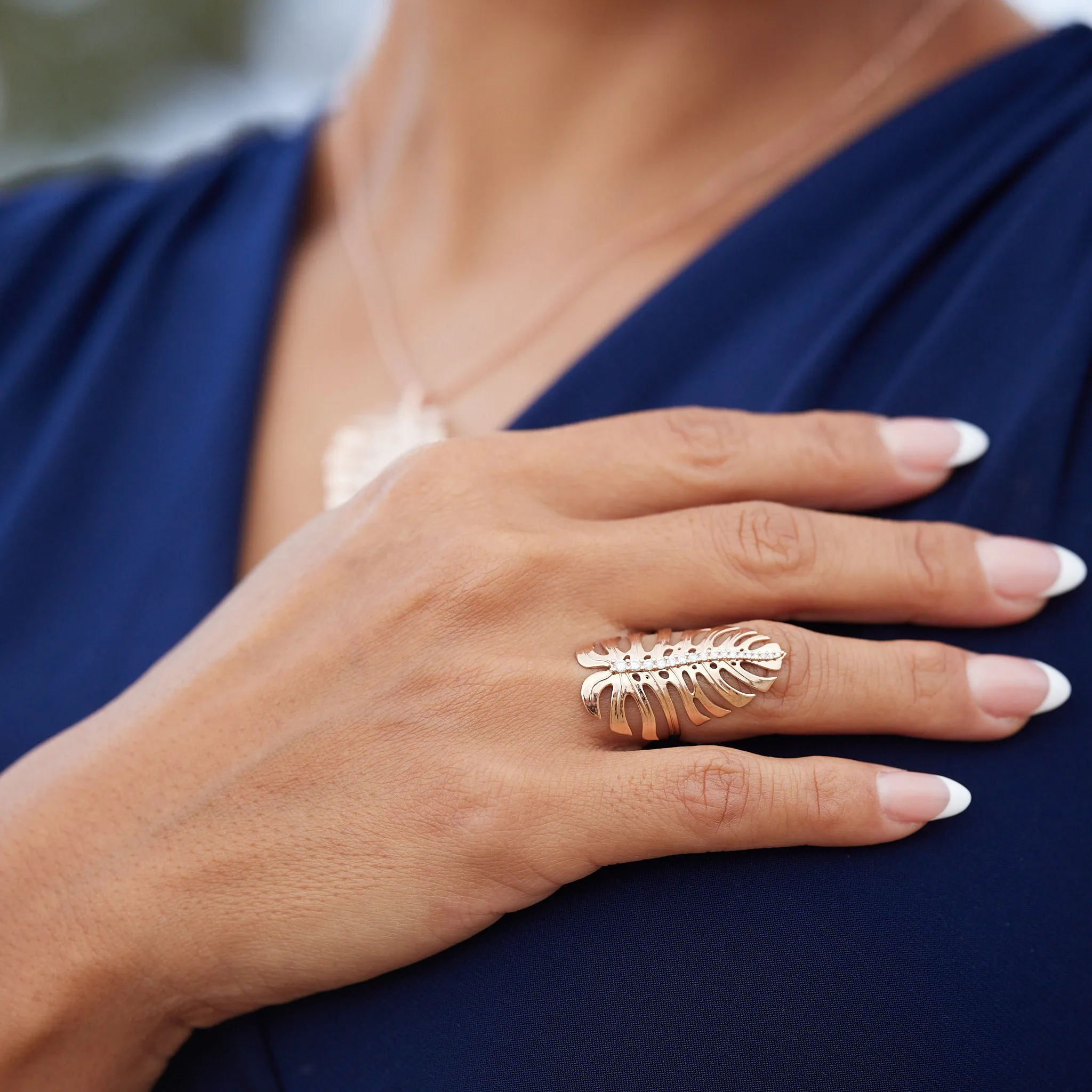 Monstera Ring in Rose Gold with Diamonds - 32mm