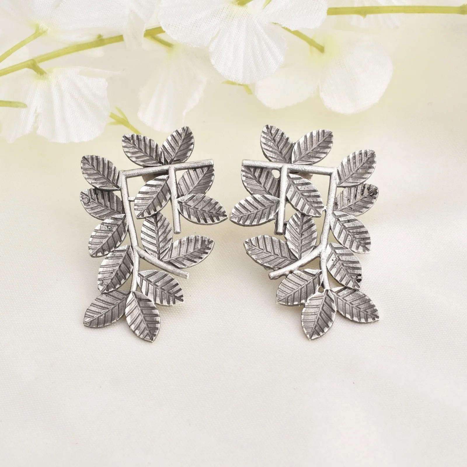 Petal Leafy Stud Earrings